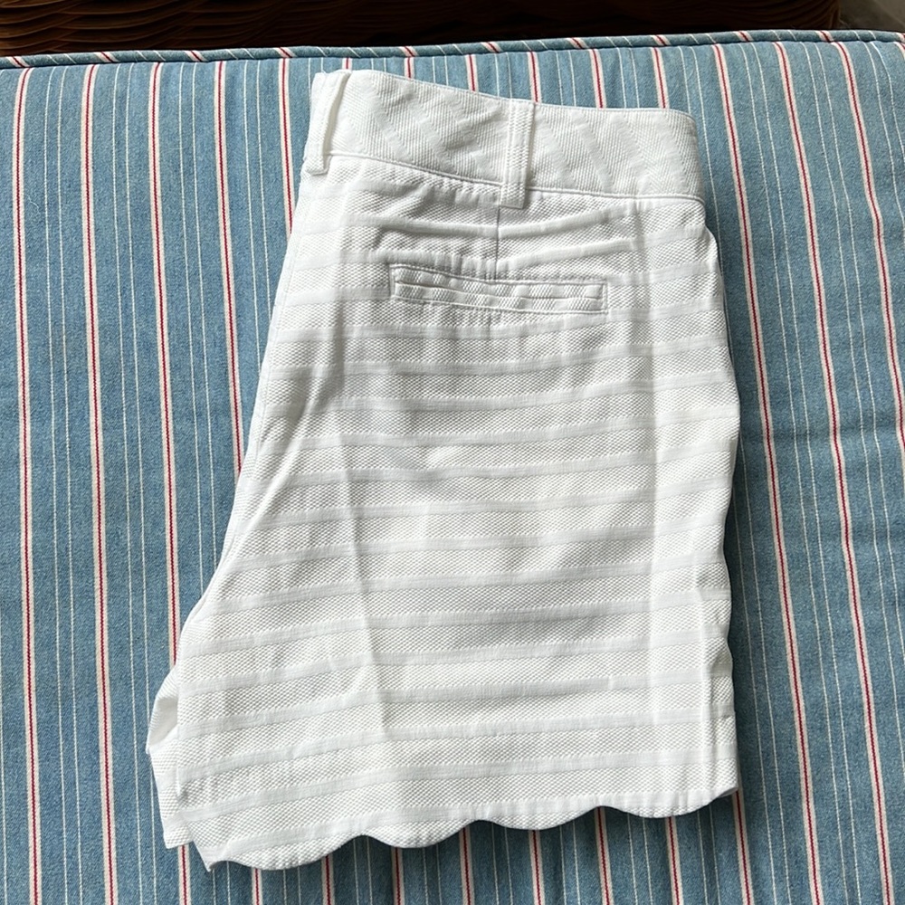 White shorts j McLaughlin - Picture 3 of 3